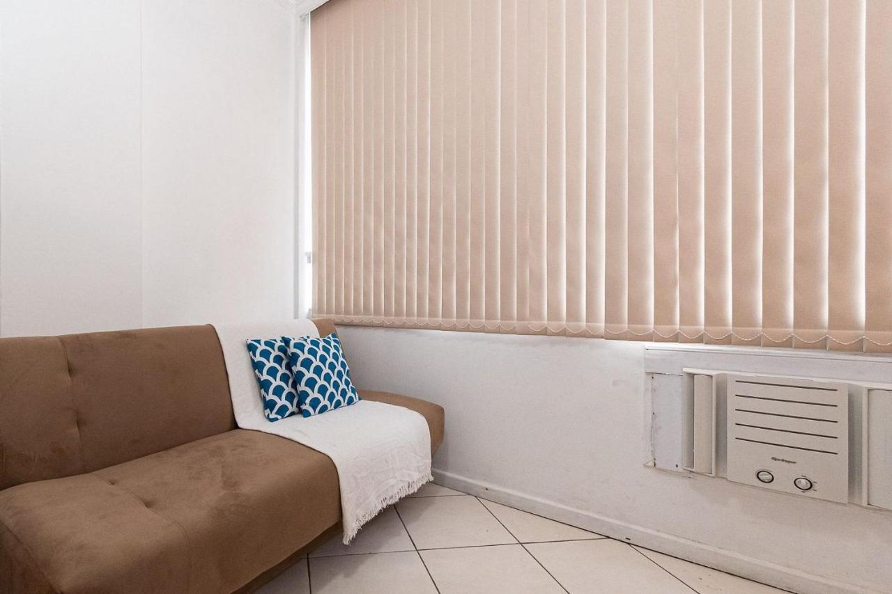 Apartamento Omar Do Rio - Nsc 402 Na Quadra Da Praia, Internet 240mbps, Smart Tv