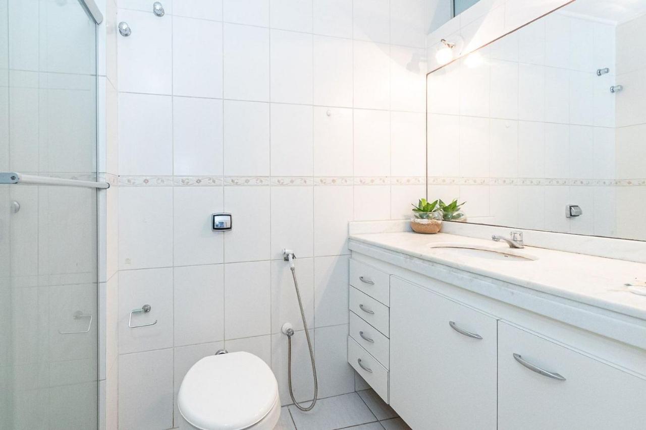 Apartamento Omar Do Rio - Nsc 402 Na Quadra Da Praia, Internet 240mbps, Smart Tv Río de Janeiro